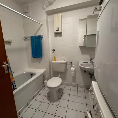 Grosse Verkehrsguenstig Im Zentrum Duisburgs *