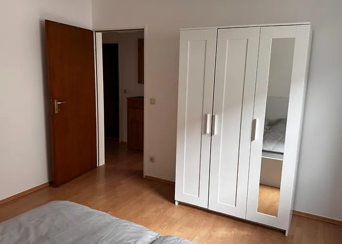 Apartment Grosse Verkehrsguenstig Im Zentrum Duisburgs *